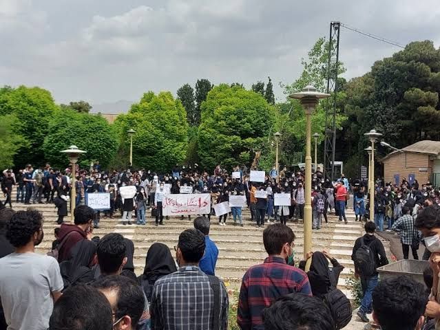 Security Forces In Iranian Universities Physically Threaten Students