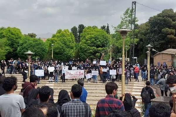Security Forces In Iranian Universities Physically Threaten Students