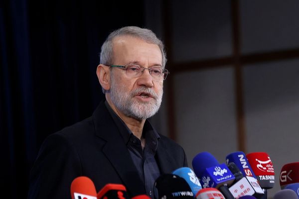محمد جواد لاريجاني: جثمان شقيقي كان بلا رأس ولا جسد ولم يتبقَّ منه سوى يد