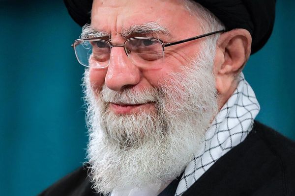 خامنئي: لا نستسلم أبدا وأي تدخل أميركي سيؤدي إلى أضرار لا يمكن تعويضها