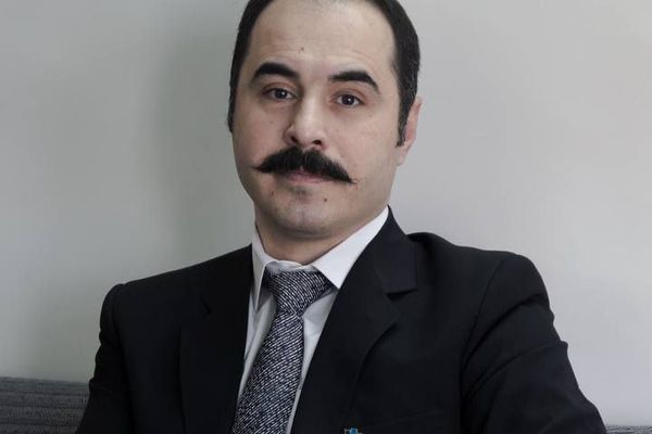 حسین رونقی: از ۱۲ شهریور دست به اعتصاب غذا میزنم، جانم را در زندان فدای ایران خواهم کرد