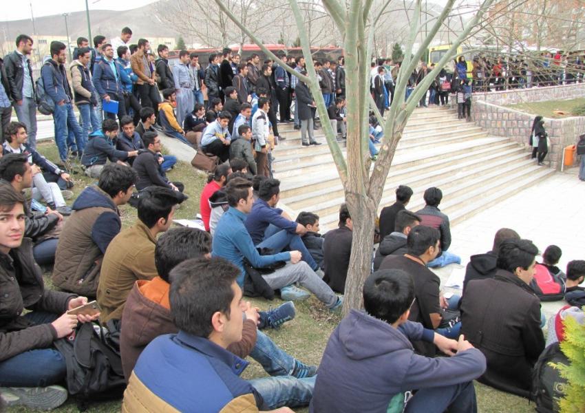 خبير اقتصادي إيراني: 22 مليون عاطل ونسبة البطالة تصل إلى 45 بالمائة في البلاد