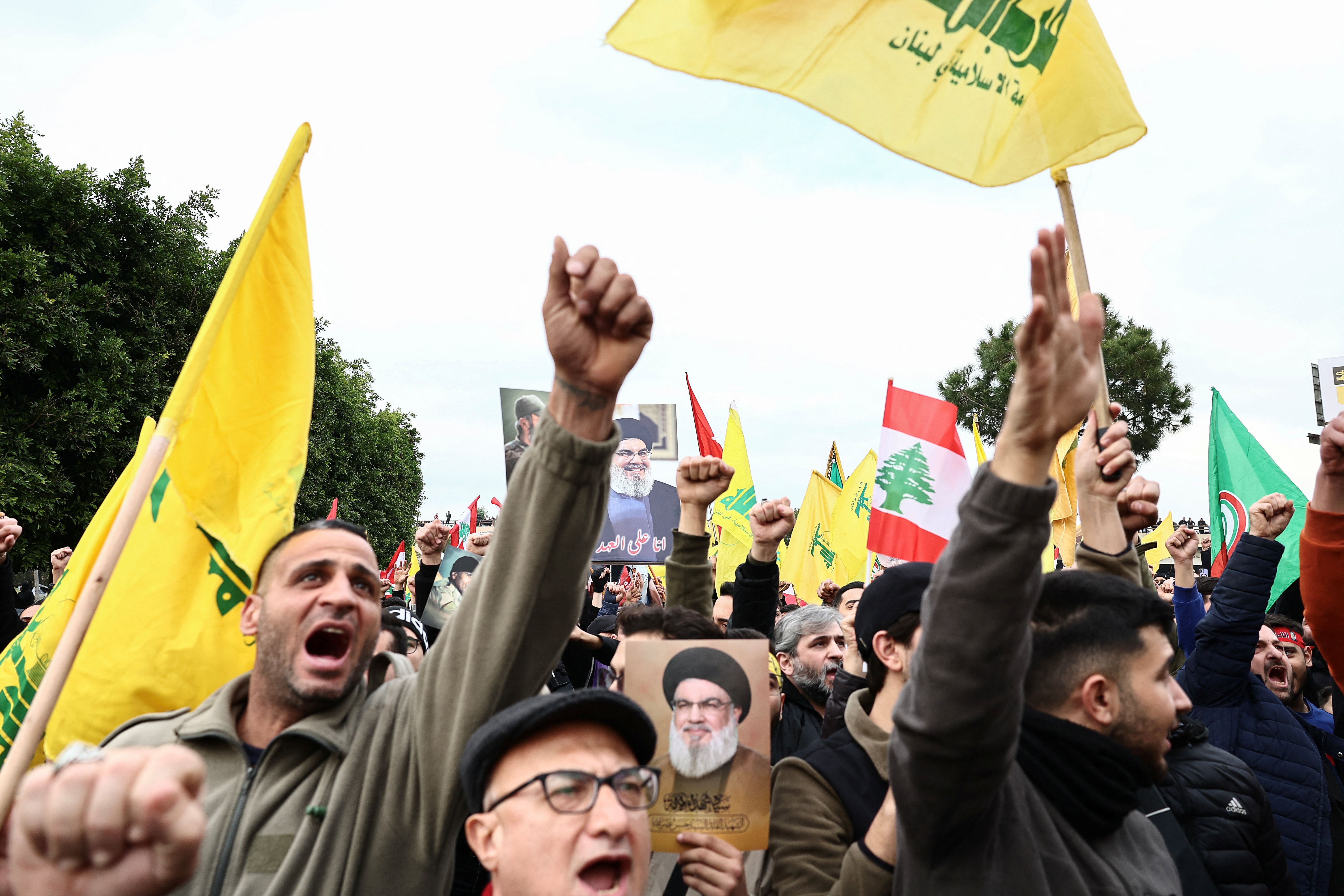 Iran-backed Hezbollah contests ban on Iranian planes flying into Beirut airport 
