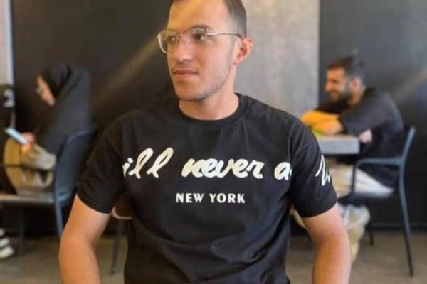 Iranian student dies after self-immolation protesting kiosk demolition