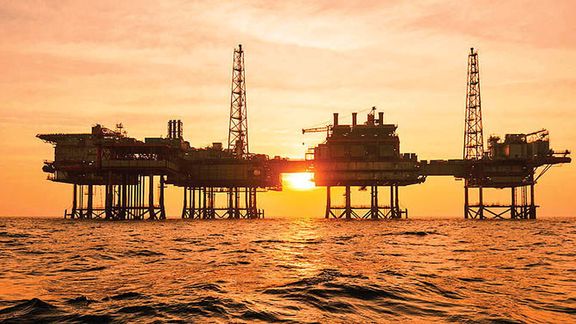 آمریکا با اعلام اتهام علیه یک شبکه قاچاق نفت ایران، داراییها و نفت آن را توقیف کرد