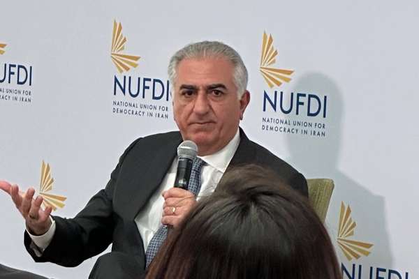 Pahlavi Calls For 'Maximum Support' By US And EU For Secular Rule In Iran