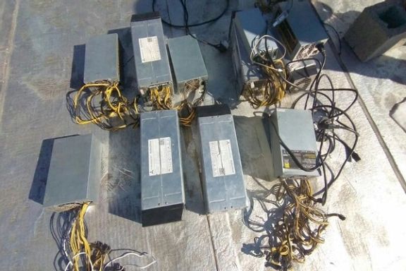 پلیس از کشف ۴۰۰ دستگاه استخراج ارز دیجیتال از یک واحد مسکونی در ستارخان تهران خبر داد