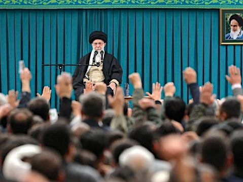 خامنهای در مسیر جنگ با آمریکا و اسرائیل