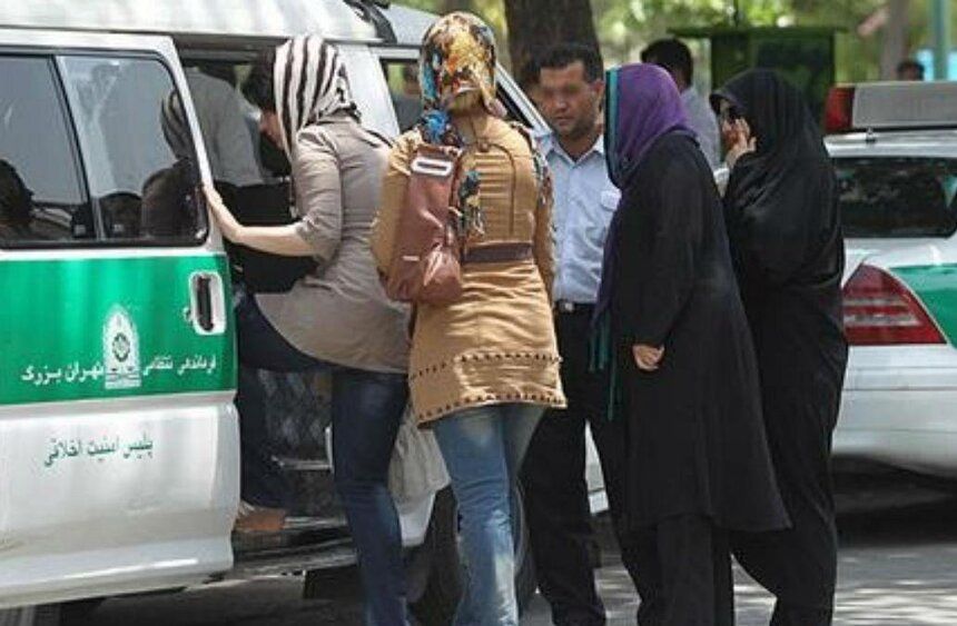 پارلمان اروپا جمهوری اسلامی را به‌دلیل اعمال تبعیض سیستماتیک علیه زنان محکوم کرد