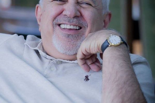 ظريف: واشنطن تسعى لإضعاف إيران وليس تغيير النظام