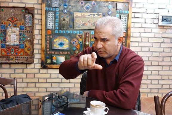 مصطفی مهرآیین، جامعهشناس: با نه گفتن به انتخابات برای تحقق آرزوهایتان تلاش کنید