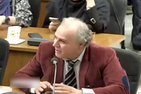 Reporter torches Russia in shock Iran foreign ministry press conference