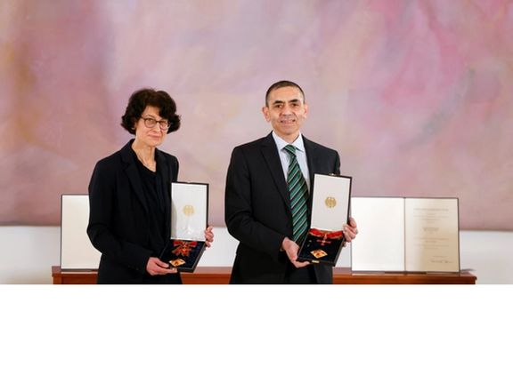 سازندگان واکسن کرونای فایزر-بیونتک نشان افتخار آلمان را دریافت کردند