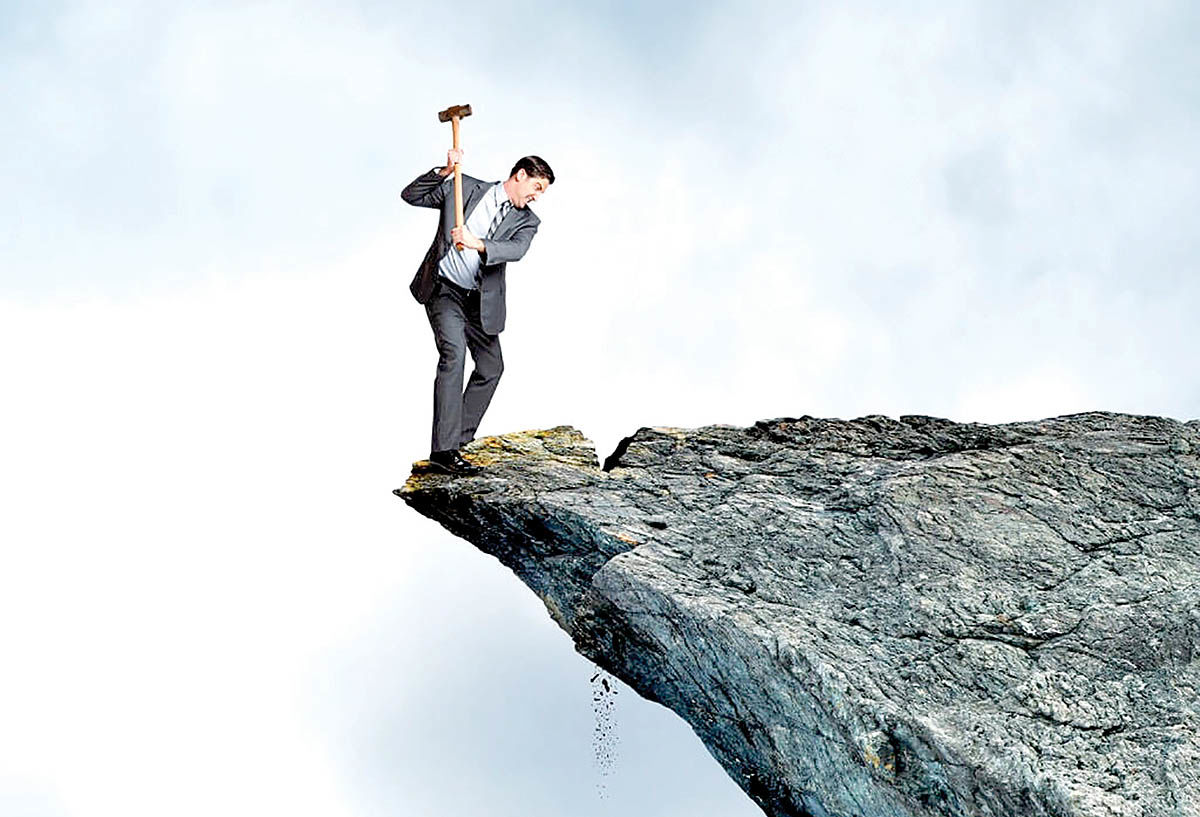 پارادوکس تلاش؛ چرا از فعالیت‌های سودمند اجتناب می‌کنیم