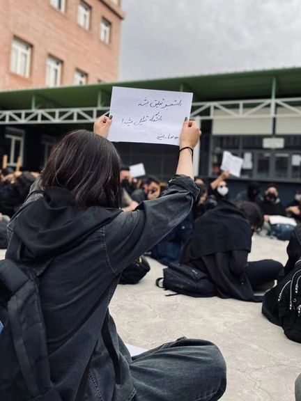 ابراز نگرانی شبکه «پژوهشگران در خطر» ایرلند درباره وضعیت دانشجویان و دانشگاهها در ایران