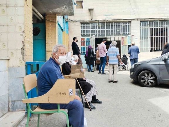 رییس جمعیت هلال احمر: نیاز به واردات ۱۸۰ میلیون دوز واکسن داریم