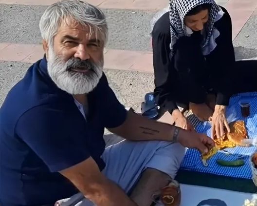 Concerns Grow Over Safety Of Slain Iranian Protester's Father