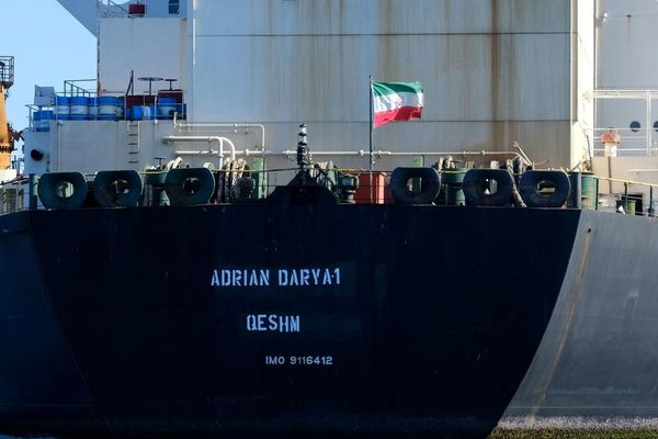 یک مقام ارشد جمهوری اسلامی: تهران بهطور پیشدستانه تولید نفت خام را کاهش داده است