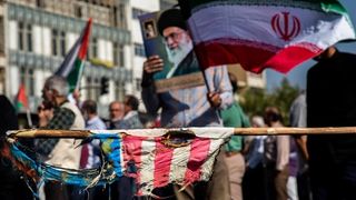 Tehran and Washington test the limits of talks without trust