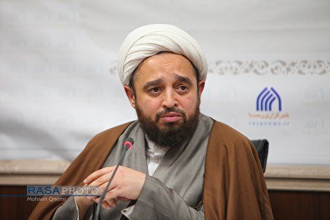مدرس حوزه علمیه: اگر به راحتی عادت کنید نمی‌توانید در مبارزه مقاومت کنید