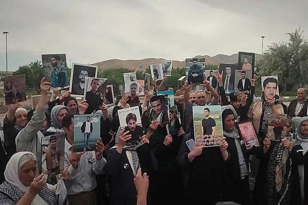 Iran Arrests Families of Protest Victims During Commemoration