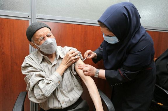 وزارت بهداشت: افراد بالای ۶۰ سال که سینوفارم، بهارات و برکت زدهاند باید دوز سوم بزنند