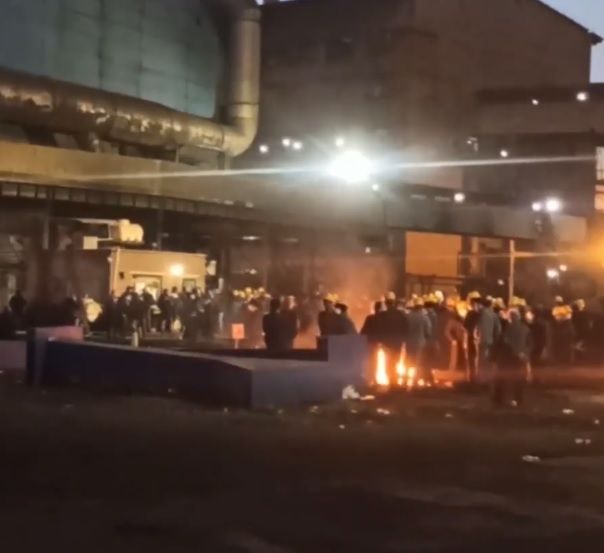 موج جدید اعتصاب‌های صنفی در ایران؛ از ذوب‌آهن اصفهان تا نانوایان تهران