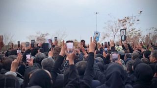 وقتی «خانه» از تو بیزار است؛ پیام مشهد به خامنهای چه بود؟