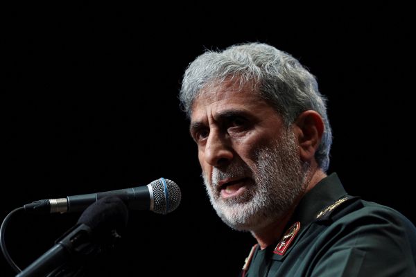 Iran seeks to calm Iraqi infighting over spy row as region flares up