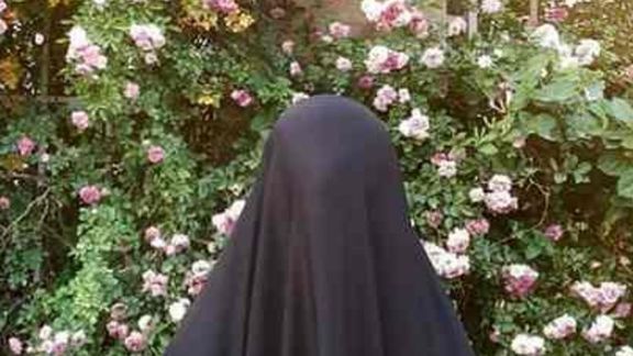 خبرگزاری فارس: متاسفانه خیلیها حجاب را نماد عقبافتادگی میدانند