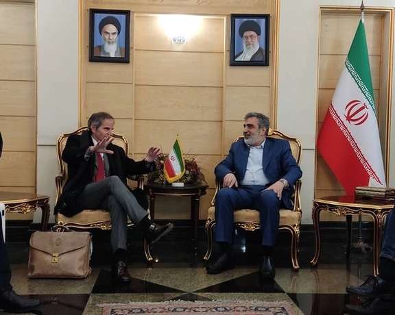 The head of the International Atomic Energy Agency, Rafael Grossi (left), and the Atomic Energy Organization of Iran’s spokesman Behrouz Kamalvandi on March 3, 2023