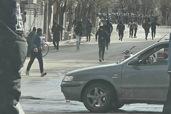 تلفزيون الصين الحكومي: إعلان الإغلاق في إيران بحجة البرد يهدف لمنع توسع الاحتجاجات