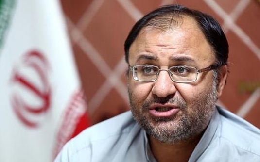 استاد حامی حکومت: مسئولان و رسانههای نظام یک هفته است ثابت کنند آرمیتا خودش بیهوش شده