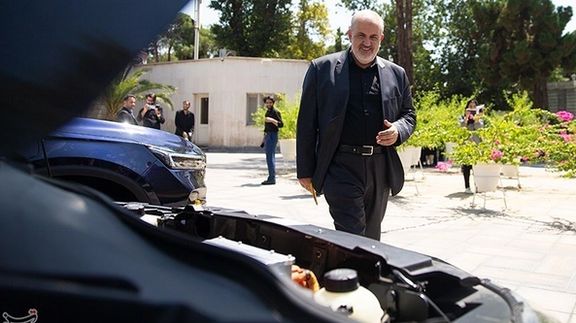 نماینده مرودشت: وزیر صنعت تفاوت خودروی برقی و هیبریدی را نمیداند