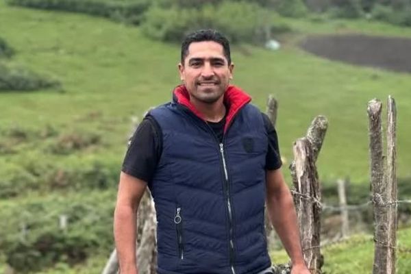 حمید نورنژاد، مربی کیکبوکسینگ اهل اندیمشک، روز ۱۸ بهمن از سوی نیروهای امنیتی بازداشت شد