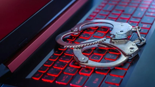 یادداشتی از حسین رونقی؛ نترسیم و اجازه ندهیم ترس برای ما تصمیم بگیرد