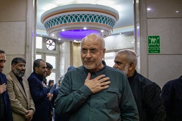 پیام قالیباف: مردم فریاد نه سازش، نه تسلیم، نبرد با آمریکا سرمیدهند