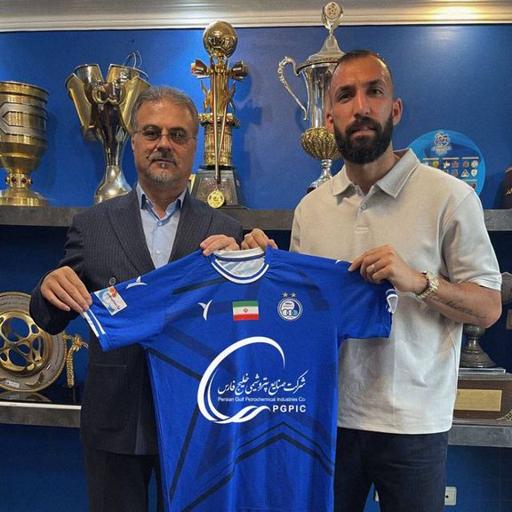 قرارداد روزبه چشمی با استقلال یک فصل تمدید شد