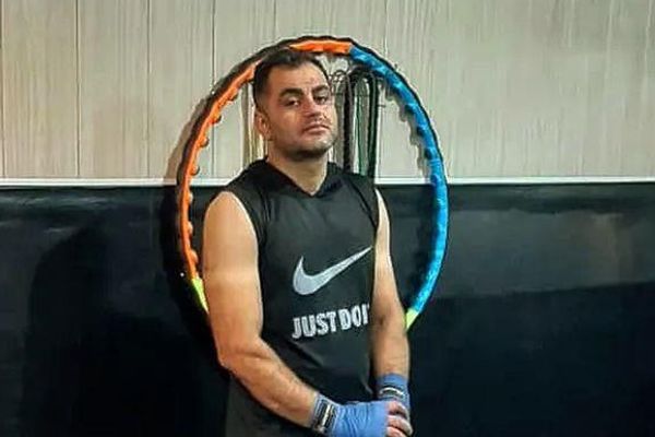 سلیمان پرهیزکار، رزمیکار، در تهران به دست جمهوری اسلامی به قتل رسید