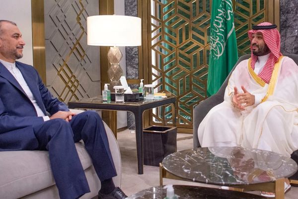 Détente With Saudi Leads To Foreign Policy Debate In Iran
