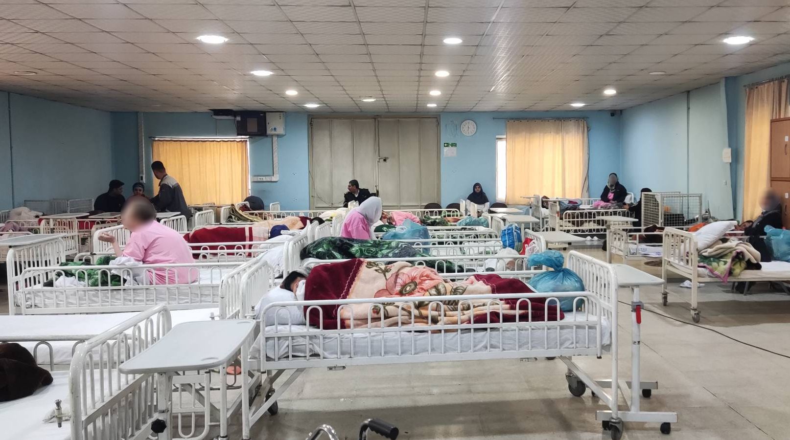 صحيفة إيرانية: تزايد حالات المراهقين المصابين بأعراض حادة نتيجة تعاطي المخدرات 