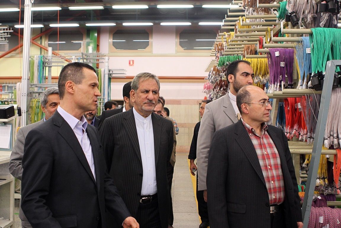 دیدار اسحاق جهانگیری، معاون اول وقت حسن روحانی از مجموعه کروز 