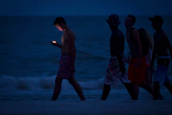 کنگره ایالتی فلوریدا طرح منع استفاده افراد زیر ۱۶ سال از رسانههای اجتماعی را تصویب کرد