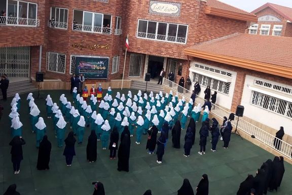 عضو هیئترییسه مجلس: مردم به شدت به تغییر ساعت فعالیت مدارس معترضاند