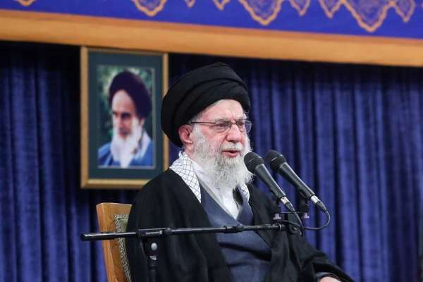 دیکتاتور ایران: خطرناکتر از ناوهای آمریکا، سلاحی است که آن را به قعر دریا میفرستد