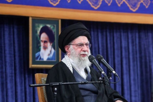 دیکتاتور ایران: خطرناکتر از ناوهای آمریکا، سلاحی است که آن را به قعر دریا میفرستد