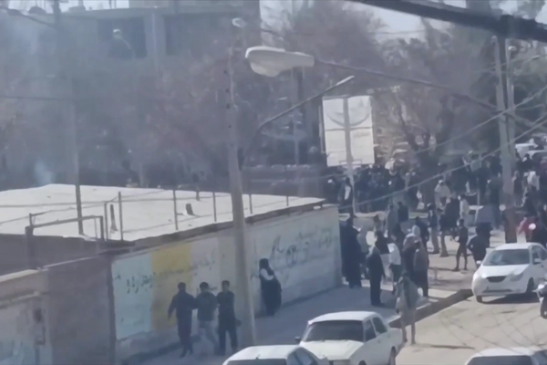 دهها تن از معترضان در جریان اعتراضات سراسری بازداشت شدهاند