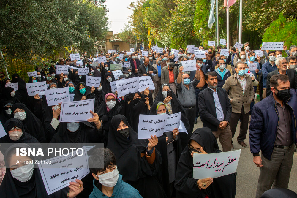 عضو کمیسیون آموزش مجلس: بودجه لایحه رتبه‌بندی معلمان از طریق فروش اموال دولت تامین می‌شود