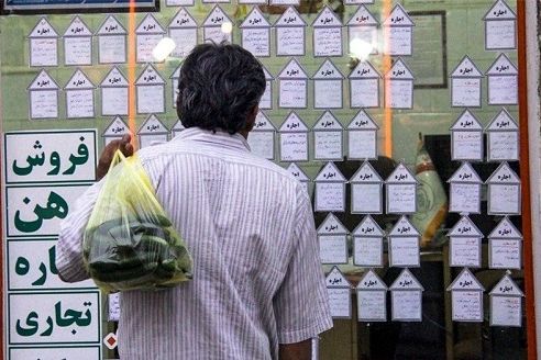 همشهری: خانوادهها به دلیل گرانی به اجاره اتاقهای ۱۰ تا ۱۵ متری روی آوردهاند