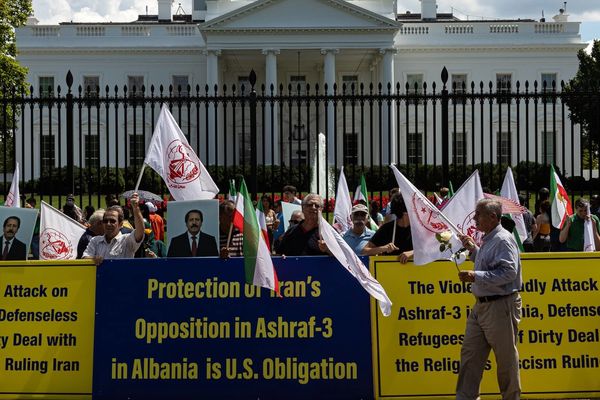 Paris Court Reverses French Police Ban On Iranian MEK Rally